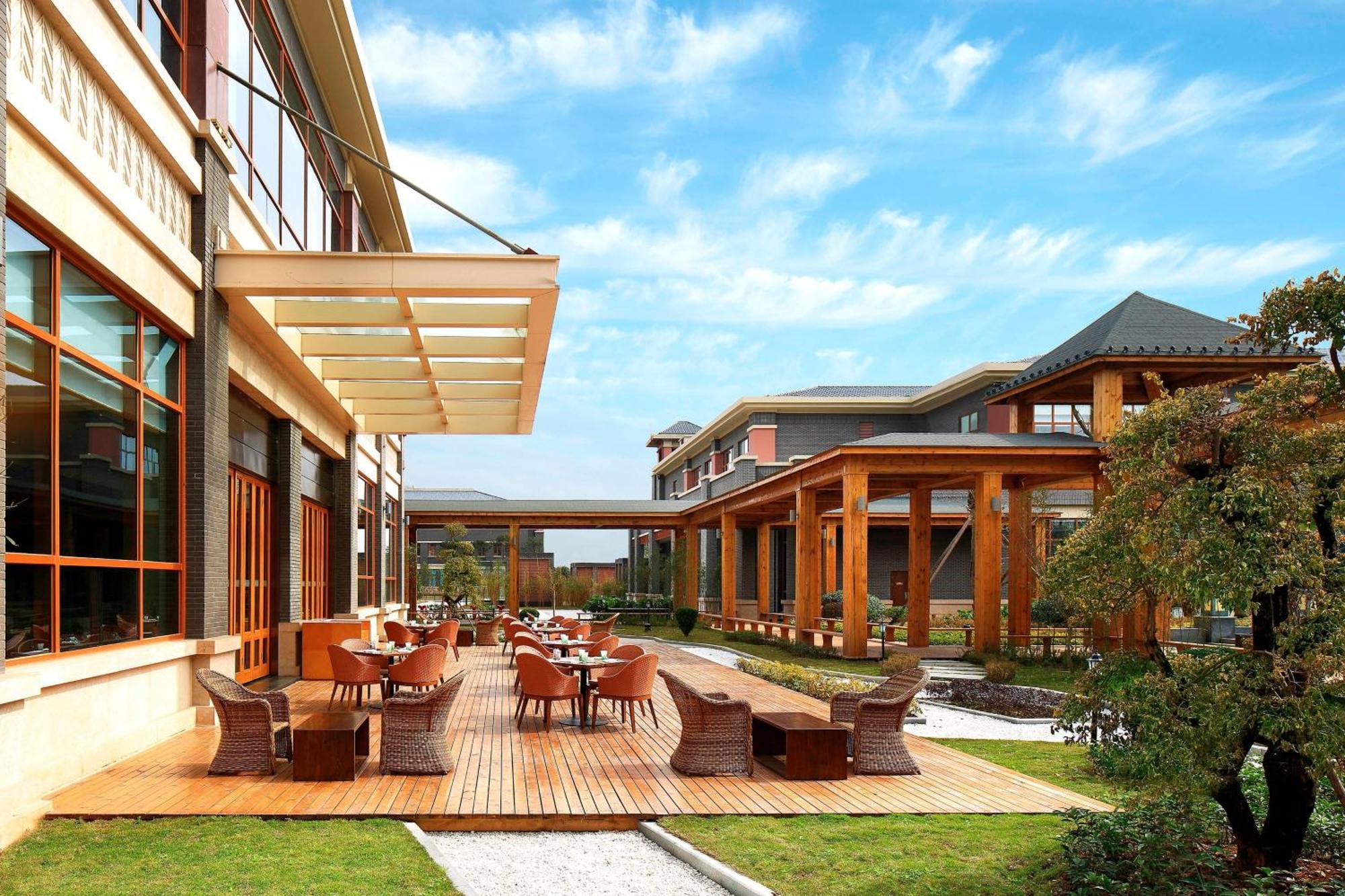 Four Points By Sheraton Chengdu, Anren Экстерьер фото